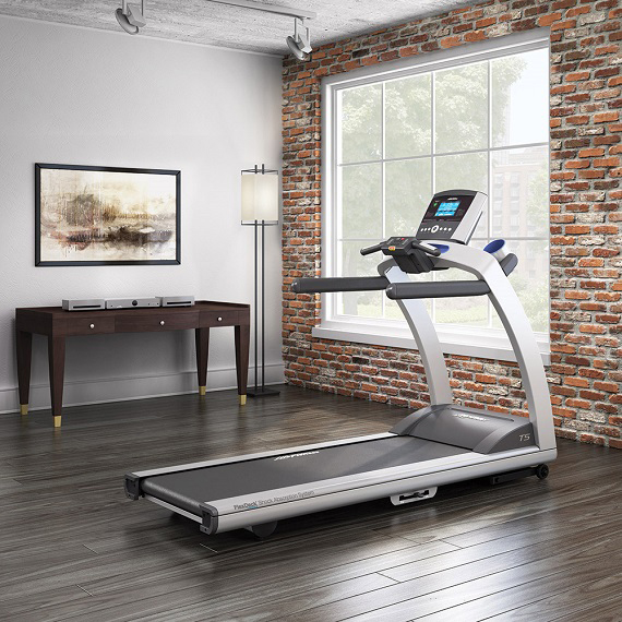 Life Fitness T5 Treadmill with Go Console 3