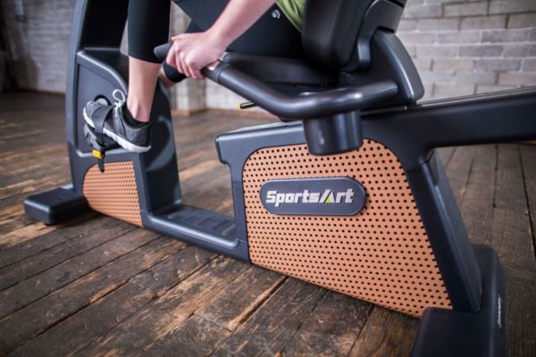 C576R STATUS SERIES CLUB COMMERCIAL GRADE RECUMBENT CYCLE – SPORTSART (C576R)